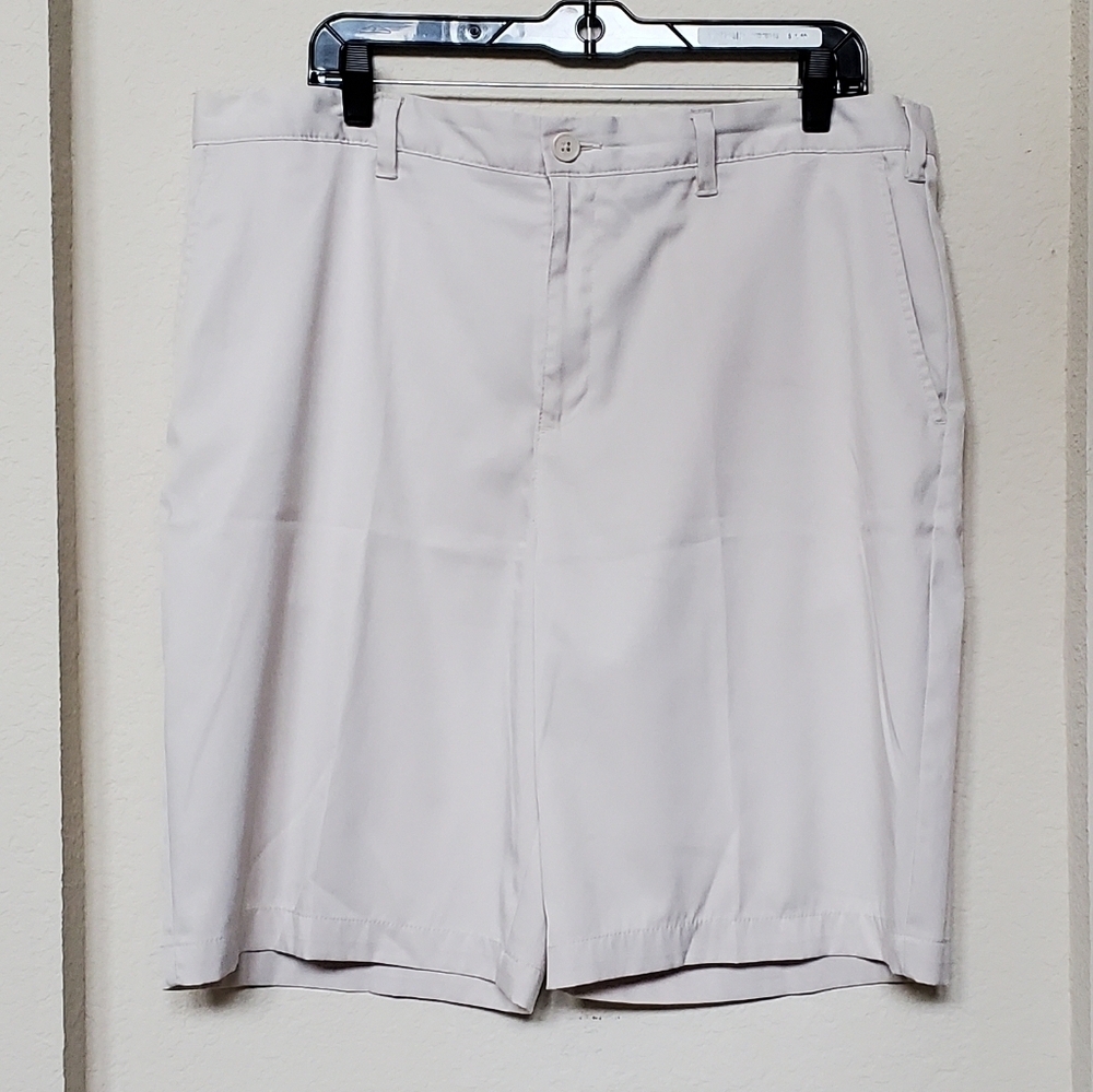 BCG Light Khaki Tan Men's Golf Shorts Size 36